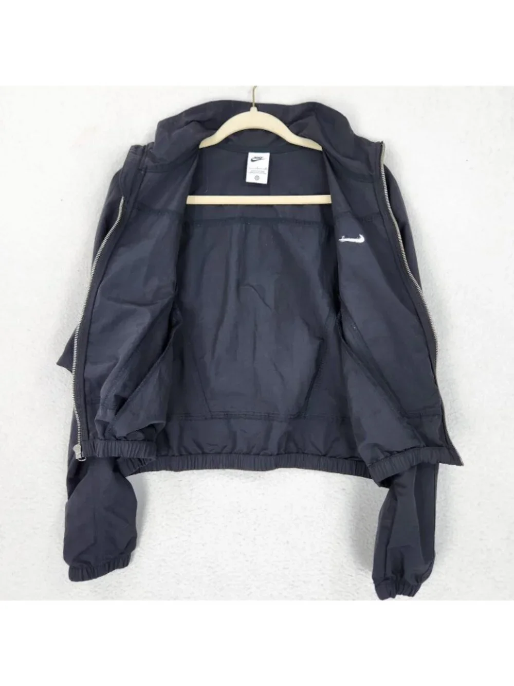 Nike Jacket Womens Small Black Woven Full Zip Lightweight Cropped Windbreaker
